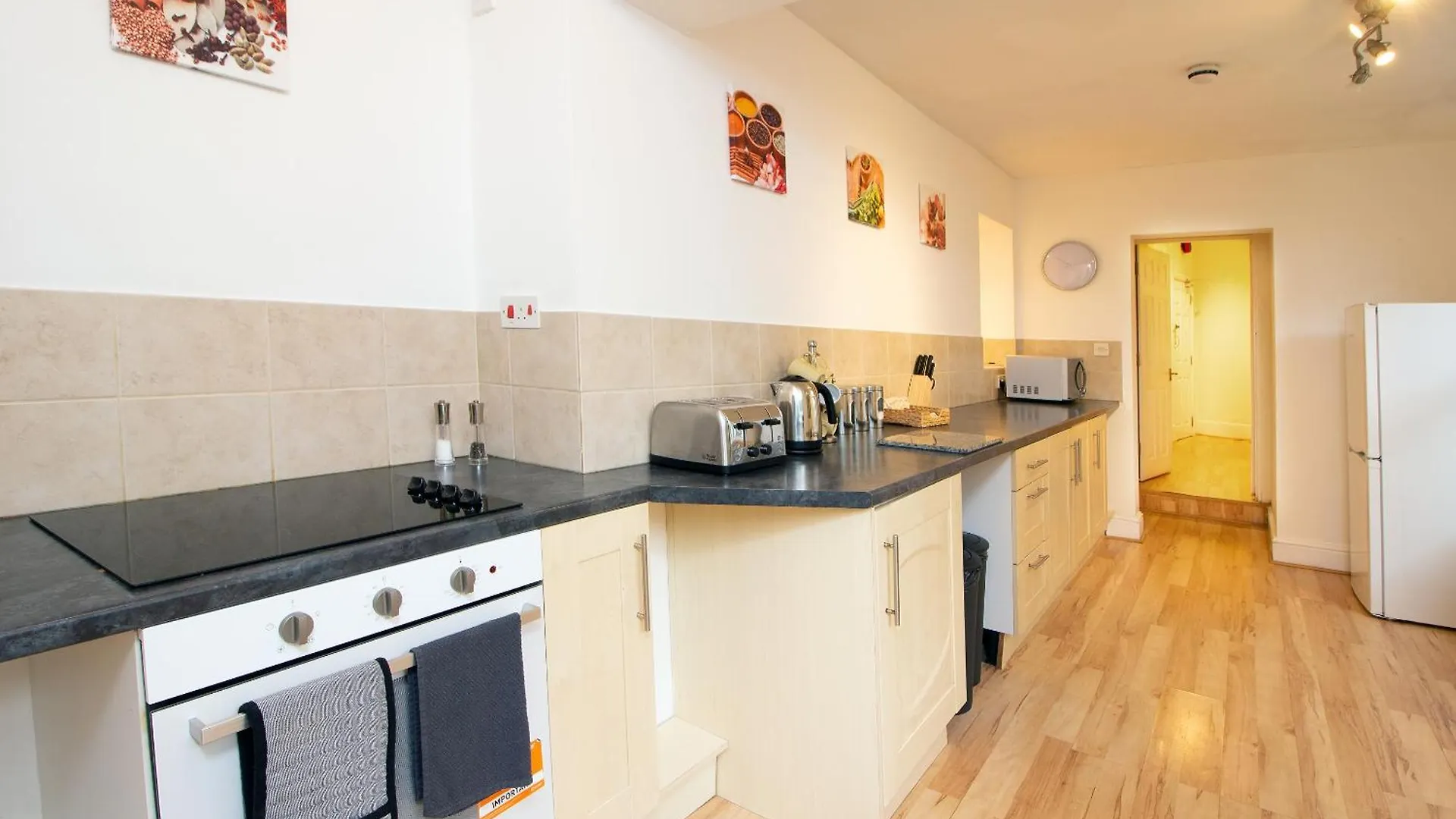 Apartment Raleigh Gf - Ground Floor 1 Bed Georgian Flat In The City Centre Free Parking And Wifi Exeter